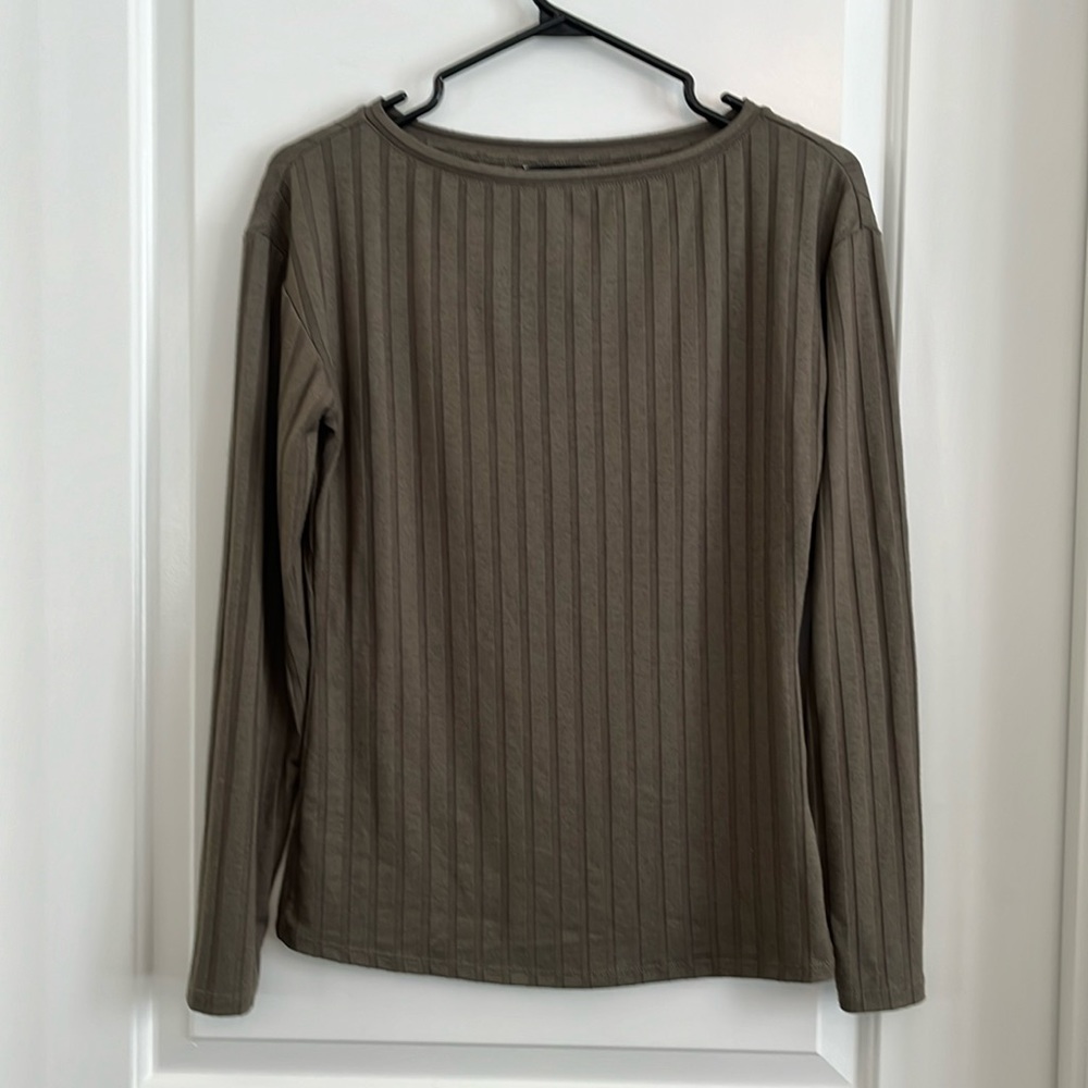 RW & Co ribbed green top size small